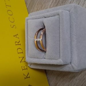 NWT Kendra Scott Waylon ring